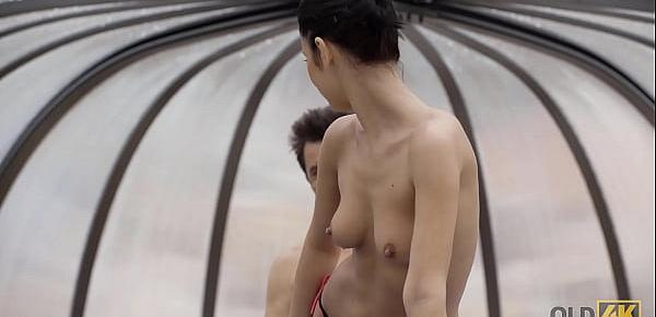 OLD4K. Old guy makes love with his slender girlfriend in the jacuzzi